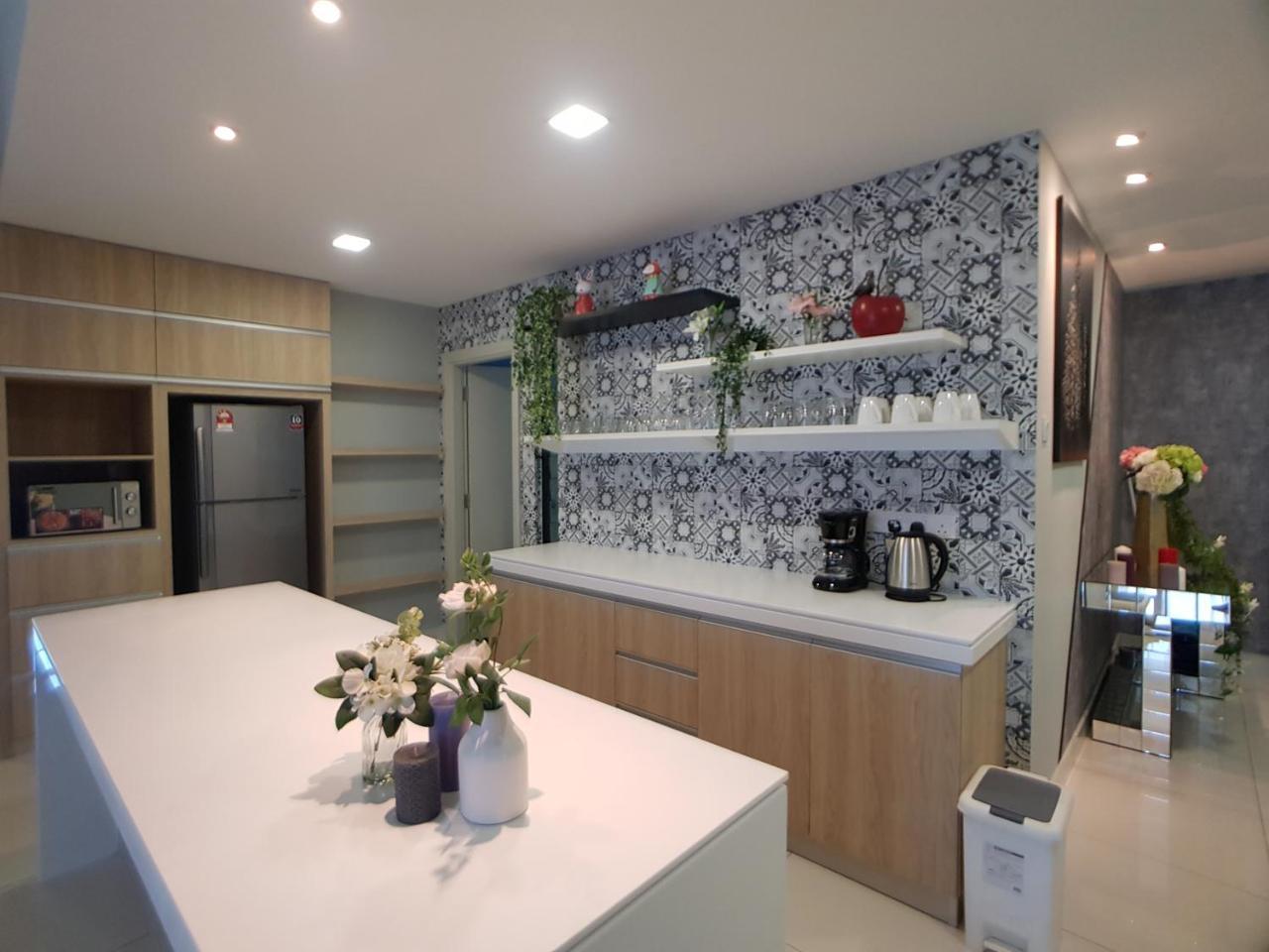 Southkey Mosaic By Cozystay Johor Bahru Exterior foto